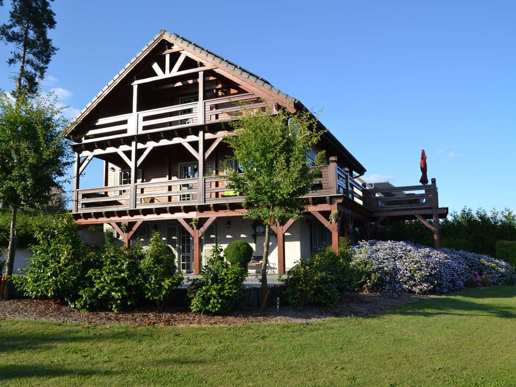 Affluent Chalet In Septon With Bubble Bath Villa Durbuy Exterior photo